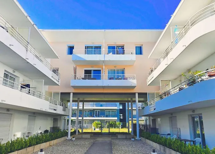 Charmant T2 Avec Piscine Vue Lac Aux Minimes La Rochelle